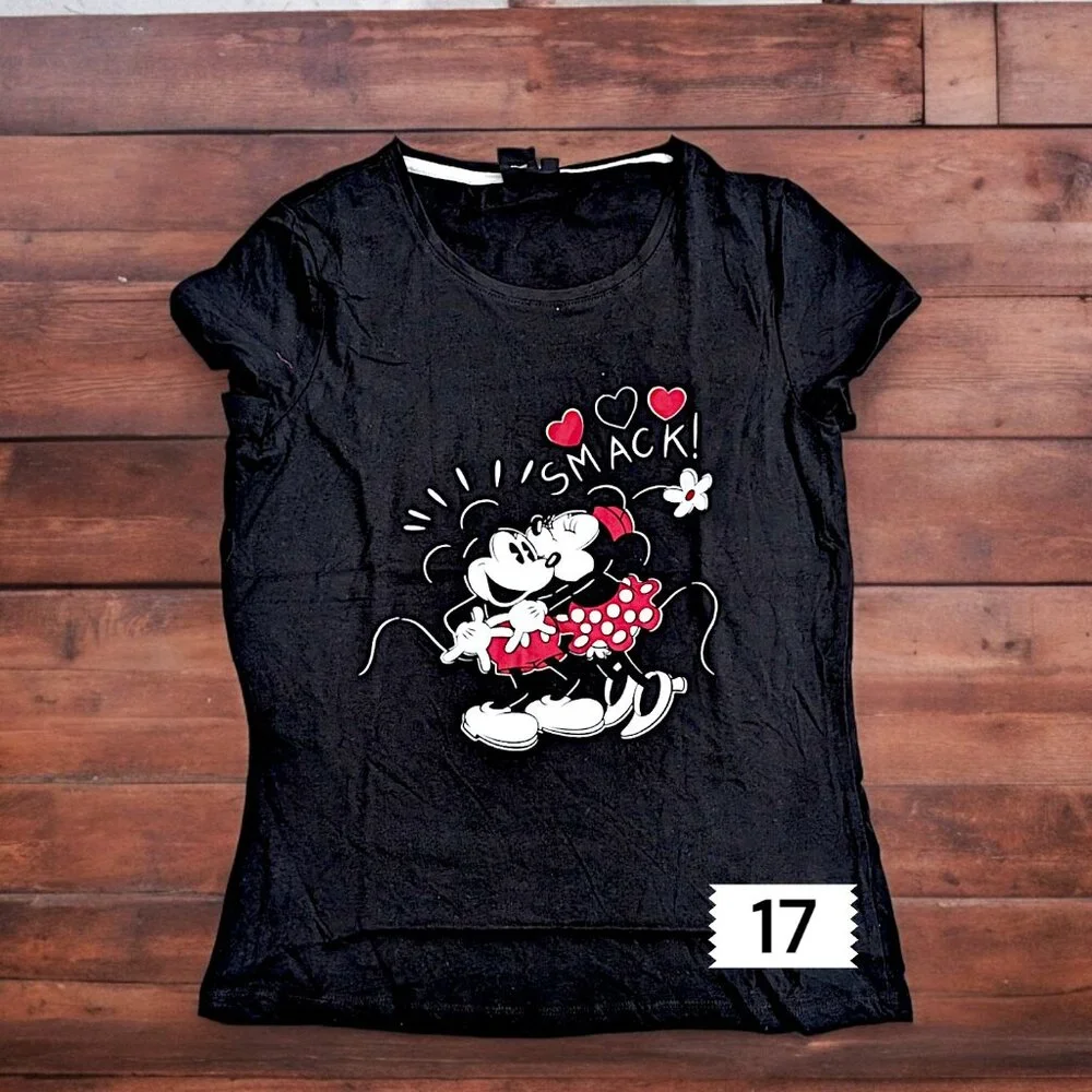 M Disney/marvel/bands/looney tunes/Teen and Women graphic T-shirts NWOT Pick one - Picture 7 of 17